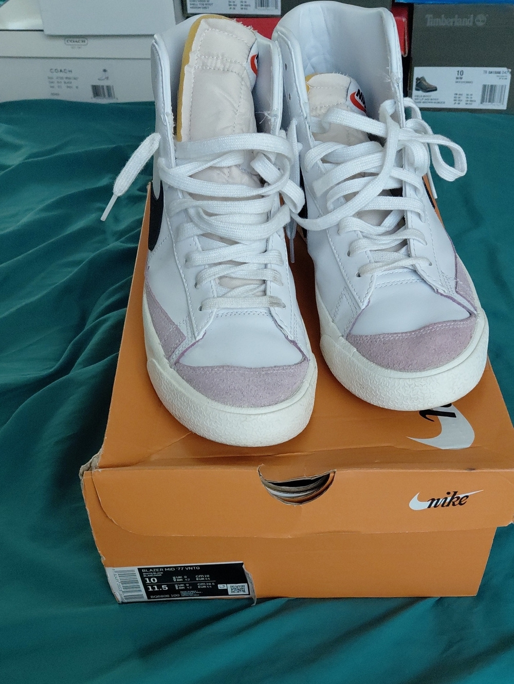 Nike Mens White and Light Pink High-Top Sneakers